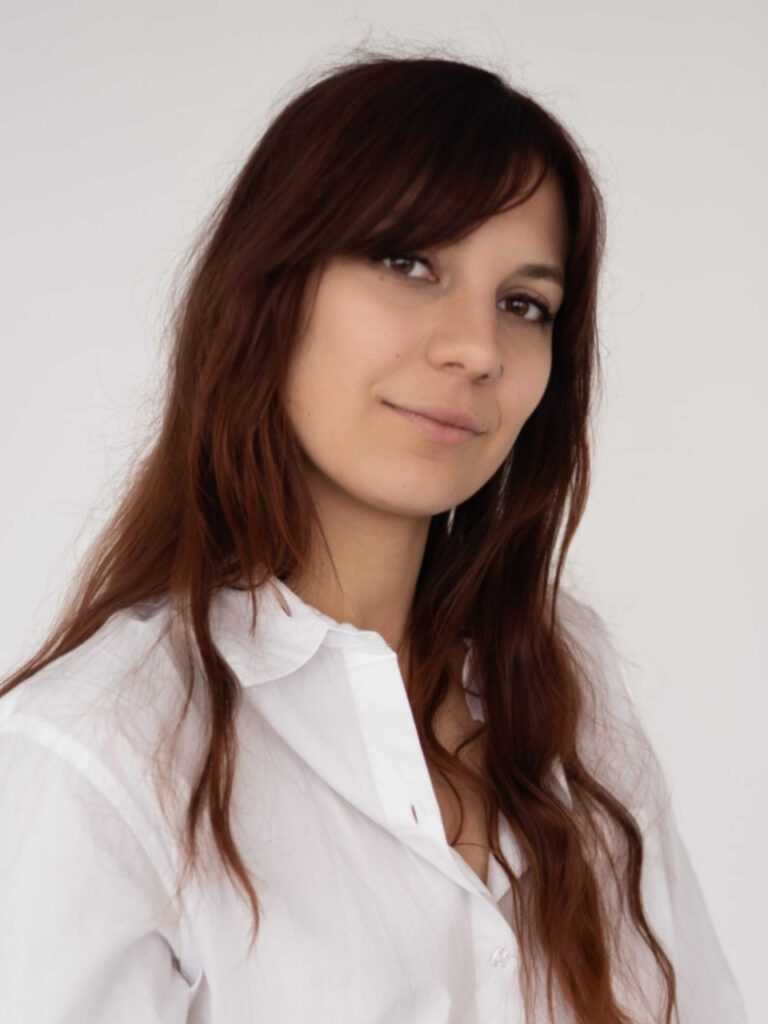 Adriana Gaik – physiotherapist, FizjoStyl Krakow